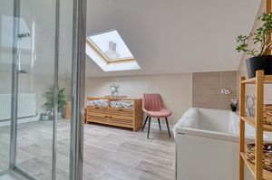 Bathroom- click for photo gallery
